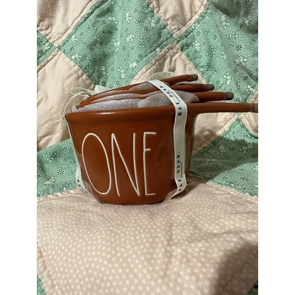 Rae‎ Dunn Measuring Cups Set Rustic Farmhouse Kitchen Decor Nesting Bowls